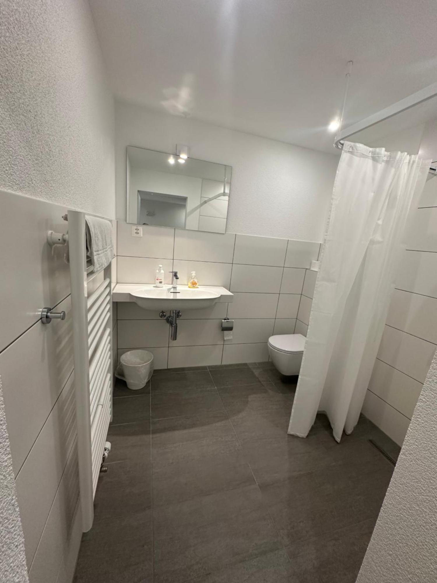Hotel Restaurant Krebs Grenchen Buitenkant foto