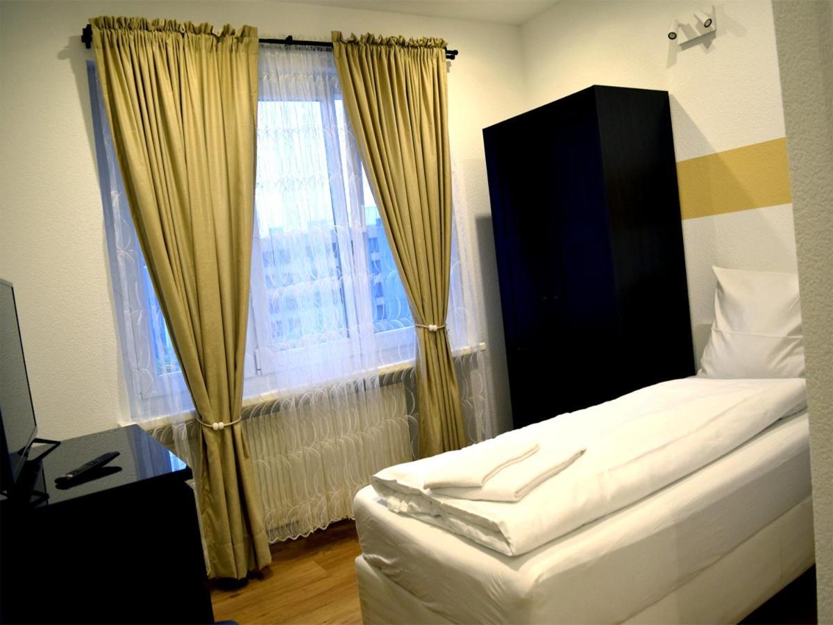 Hotel Restaurant Krebs Grenchen Buitenkant foto